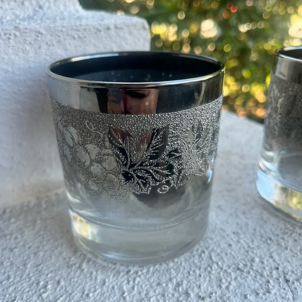 Silver Fade MCM Glasses Barware Embossed Ombré High Ball 4 In Tall Set of 2